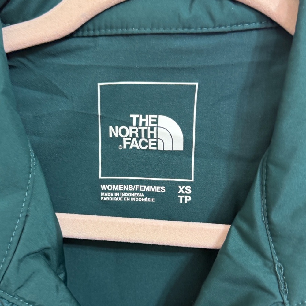 The North Face Women's Winter Warm Printed Insulated Vest - Picture 7 of 14